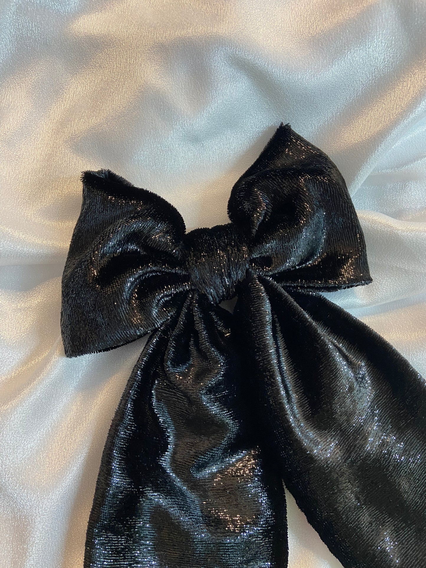 Sparkling Black Velvet Bow