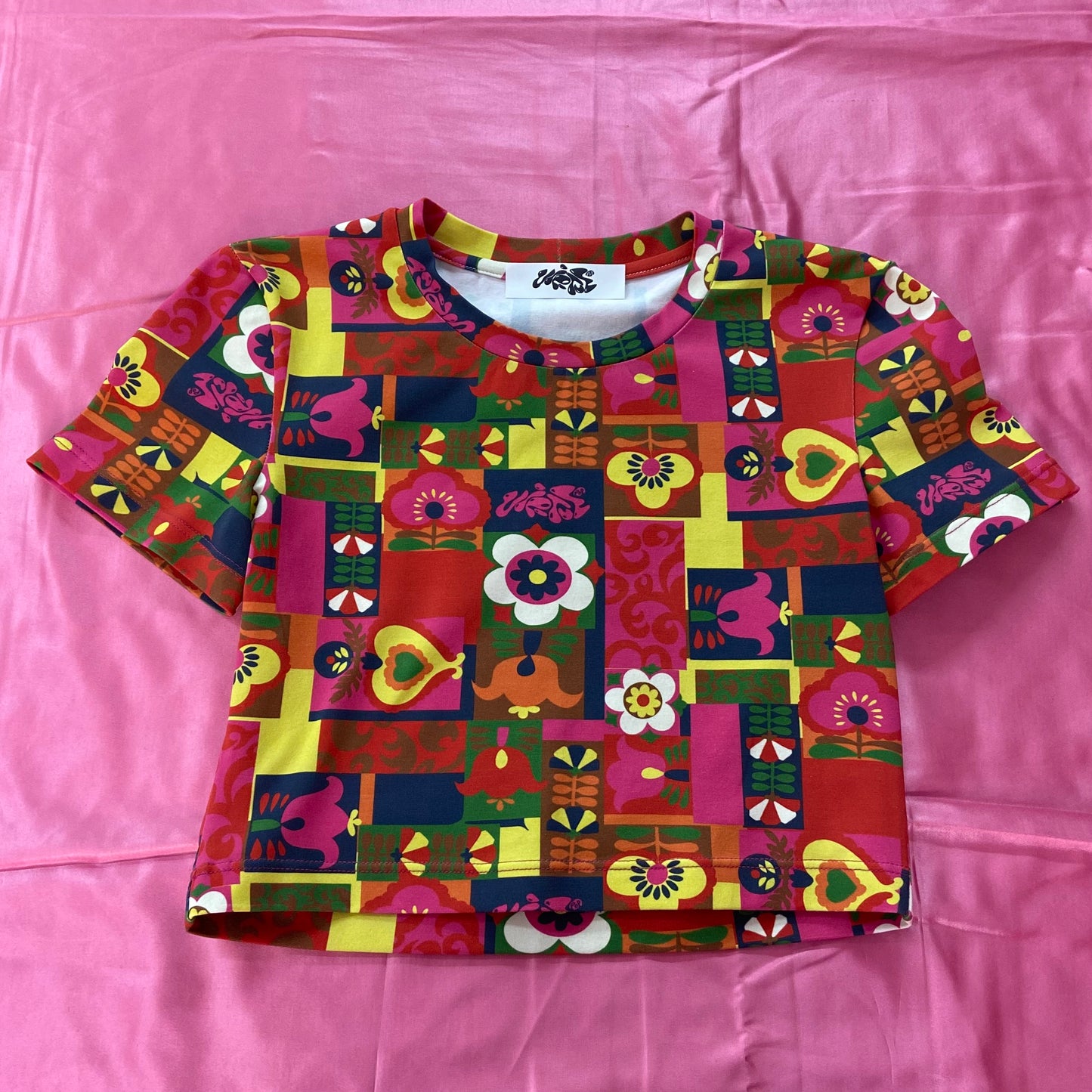 "Colorful Flower" Crop Shirt