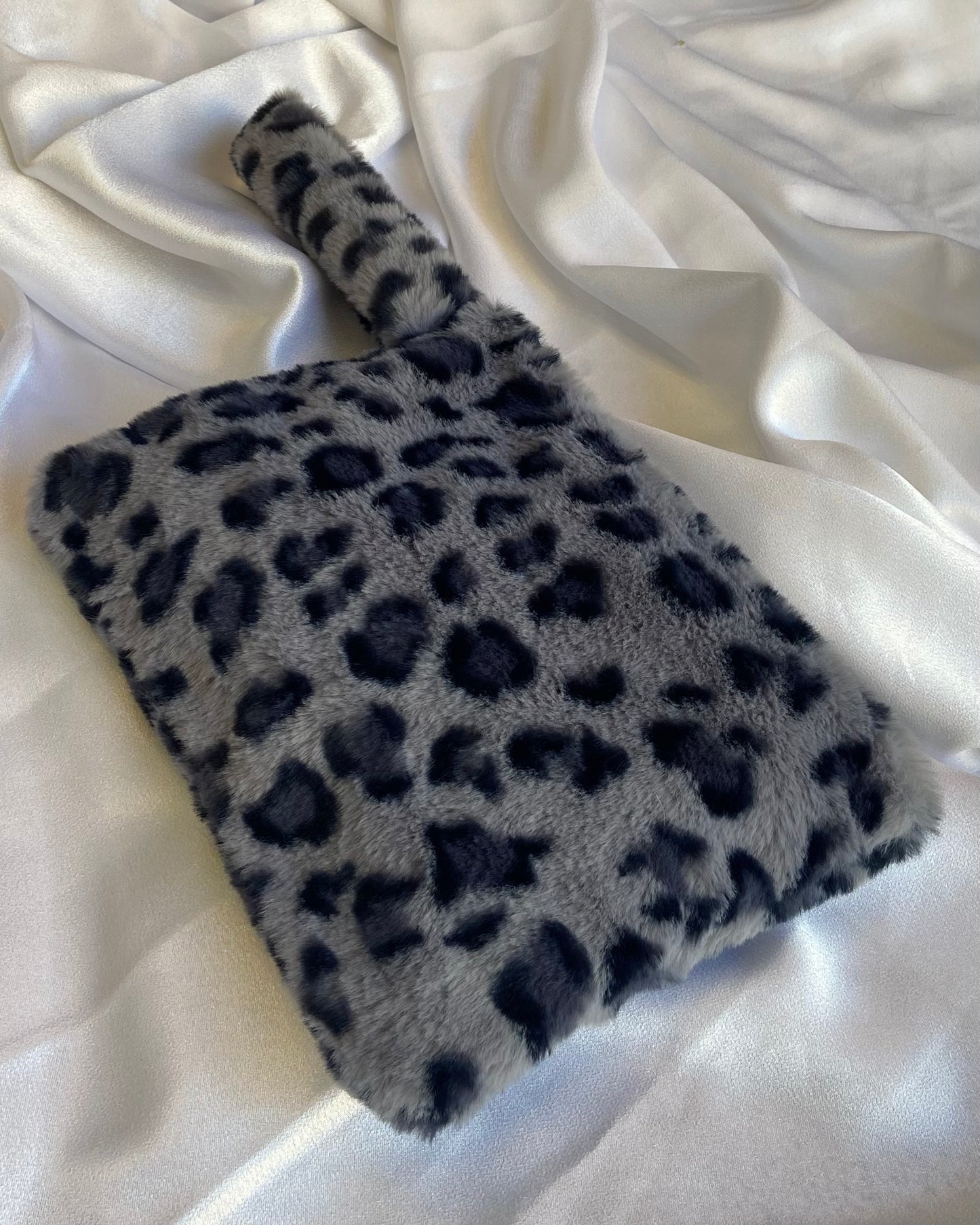 Gray Leopard Fur Pouch