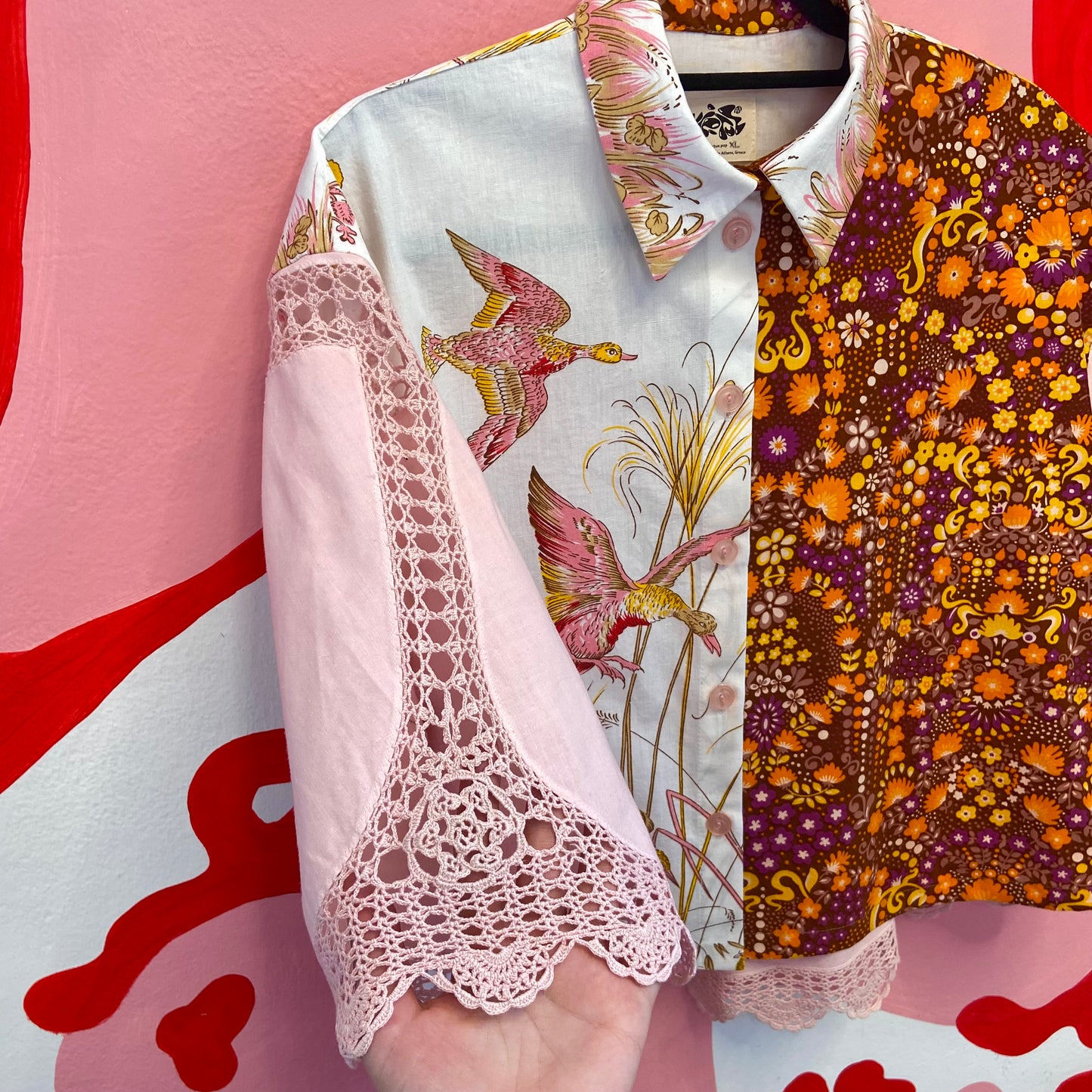 'It’s Love' Button-Up / XL