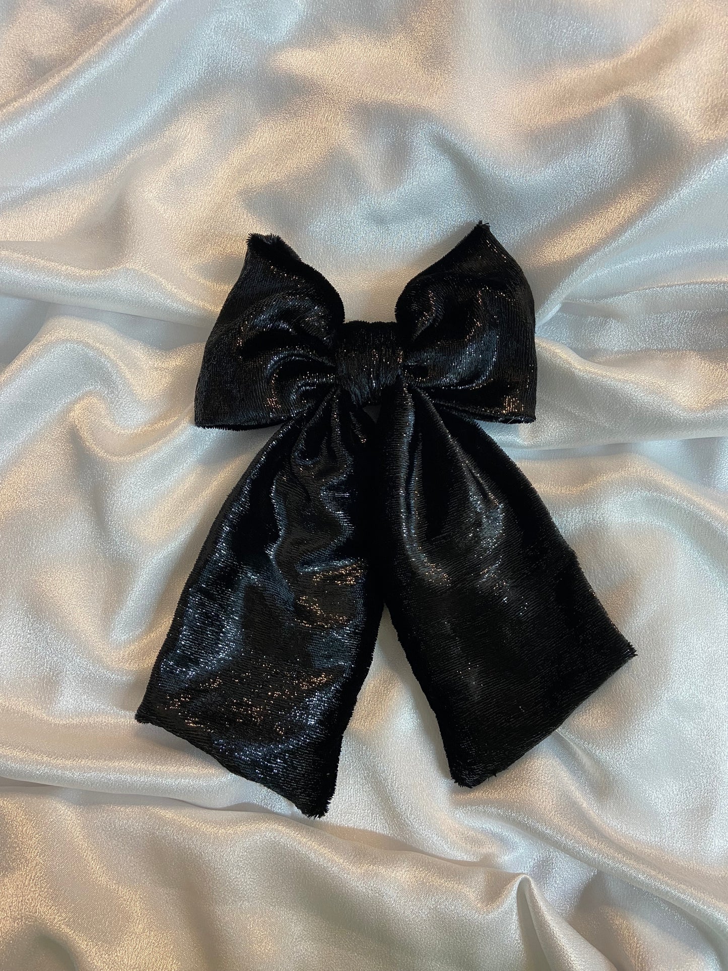 Sparkling Black Velvet Bow