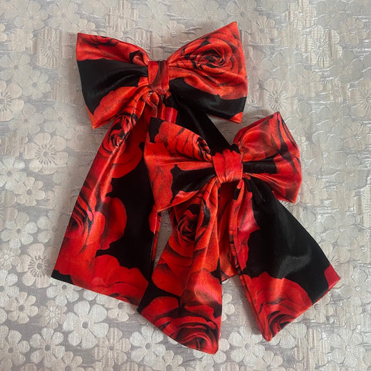 Red Roses Velvet Bow