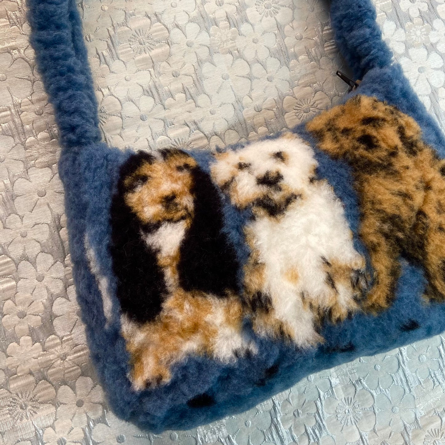 'Doggies Hanging Out' Bag
