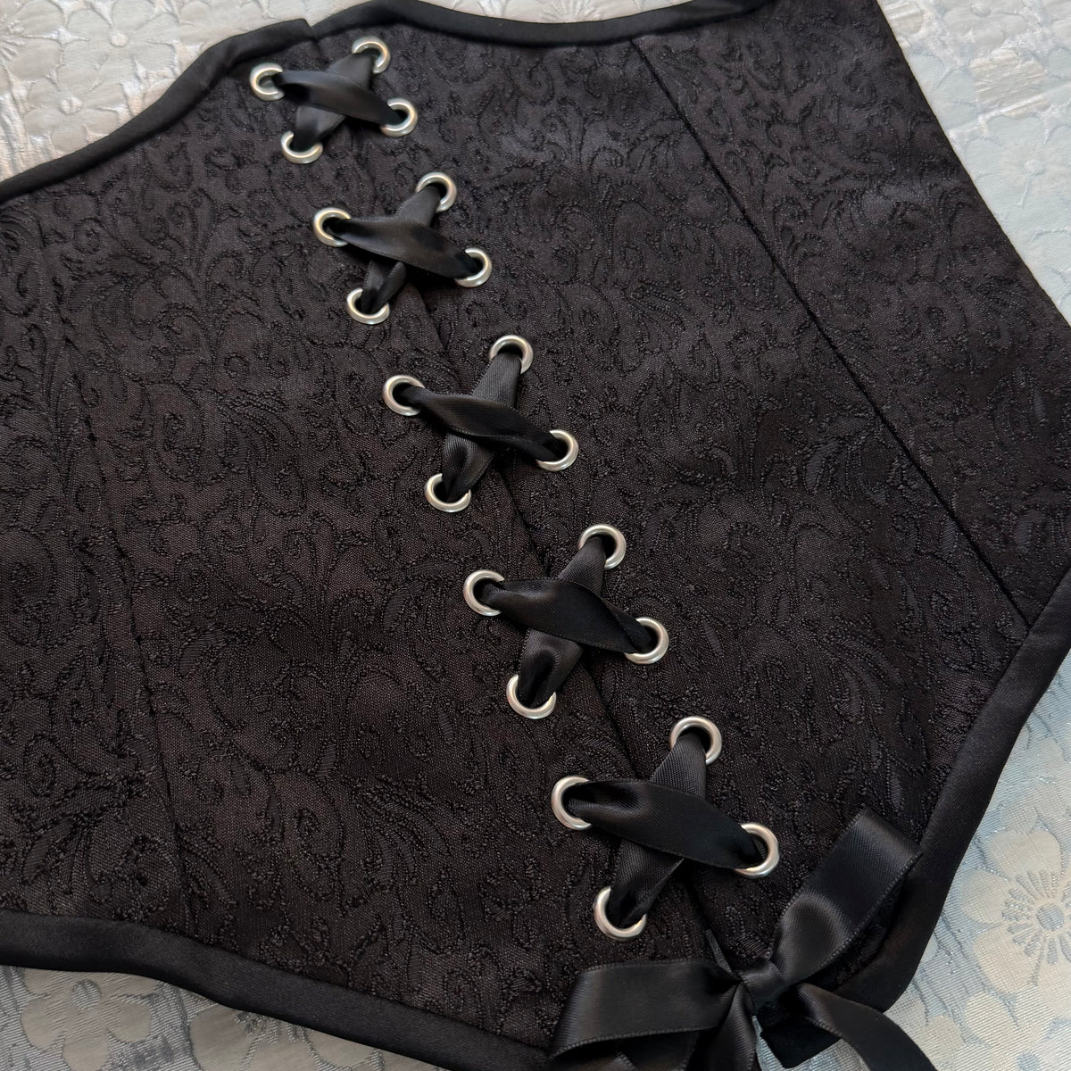 ‘Victorian Royal Black’