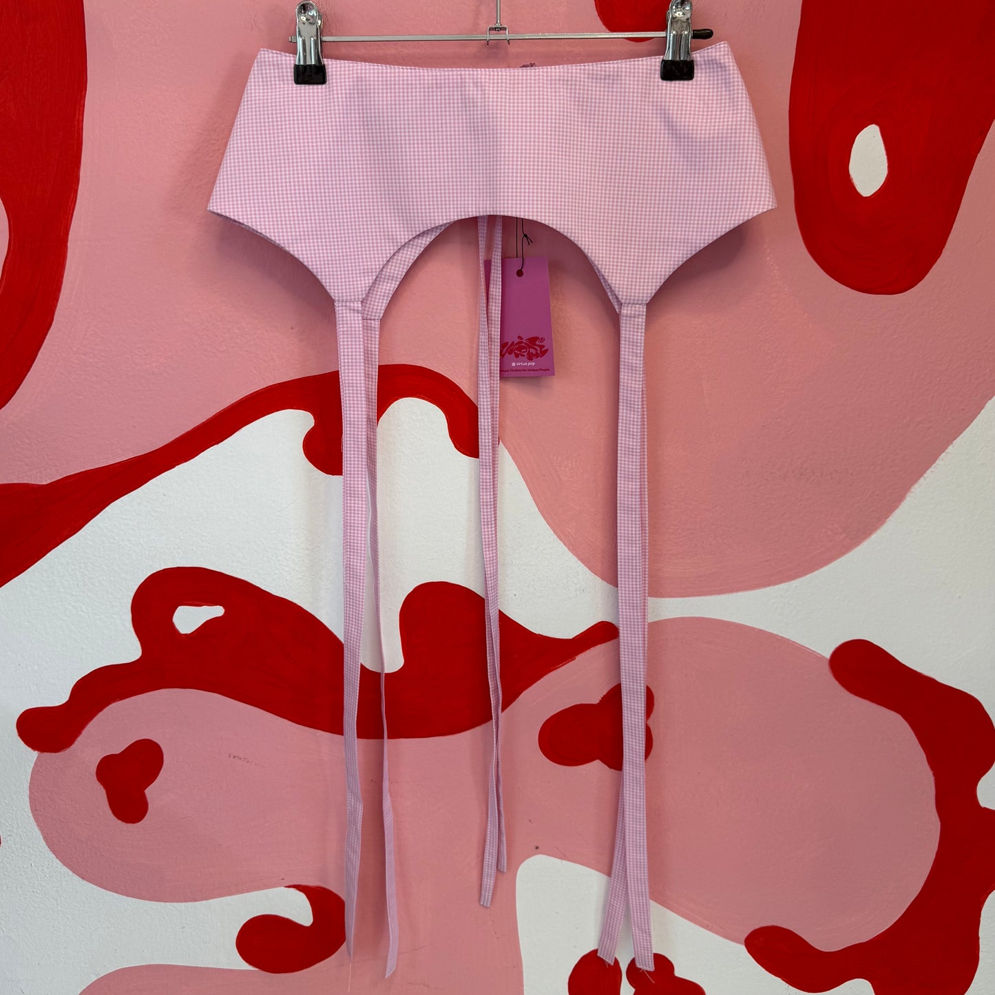 'A Walk in the Sun' Garter Belt