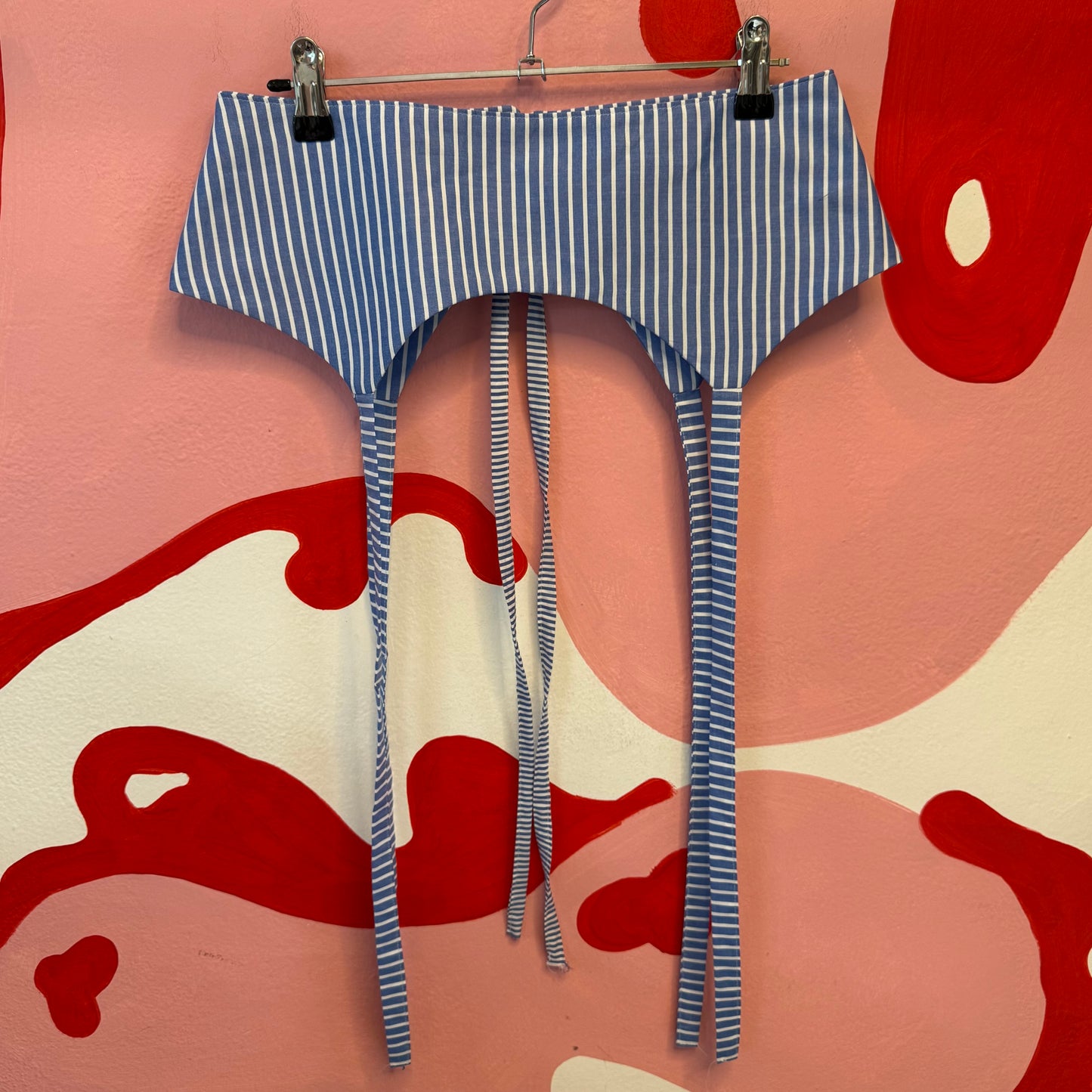 'A Walk in the Sun' Garter Belt