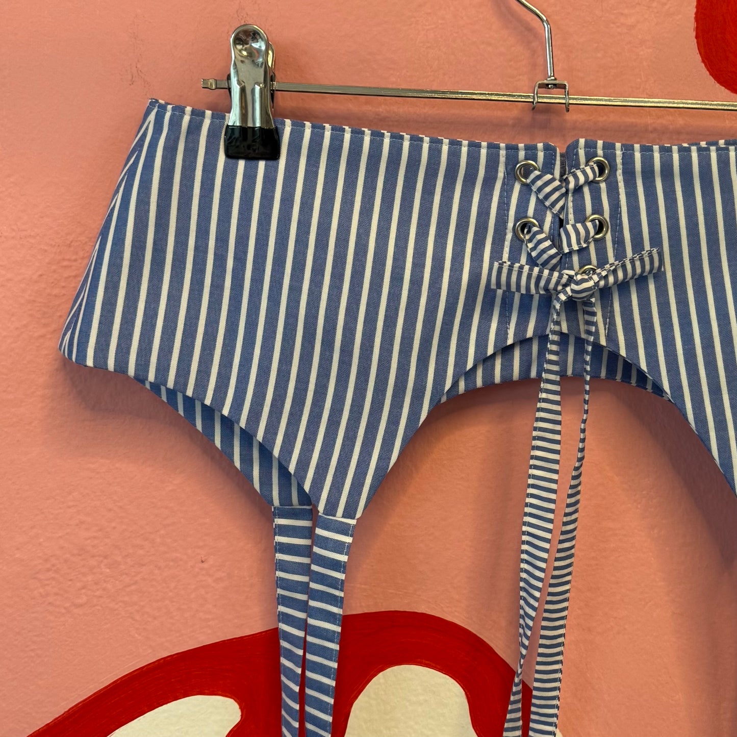 'A Walk in the Sun' Garter Belt