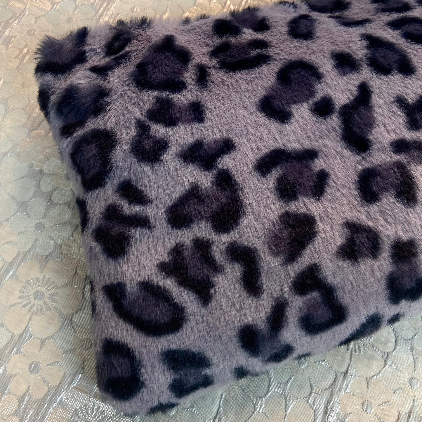Gray Leopard Fur Pouch