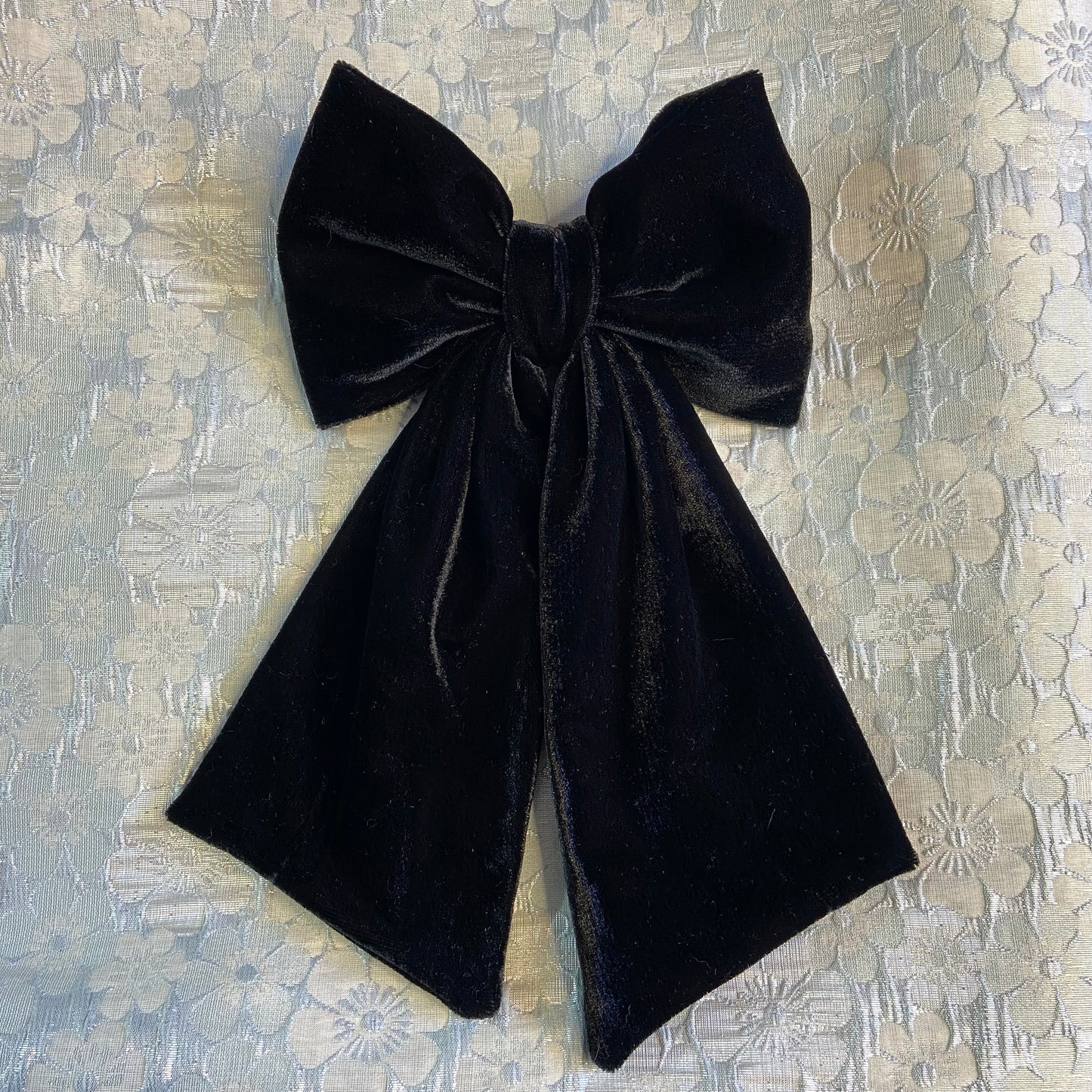 Black Velvet Bow